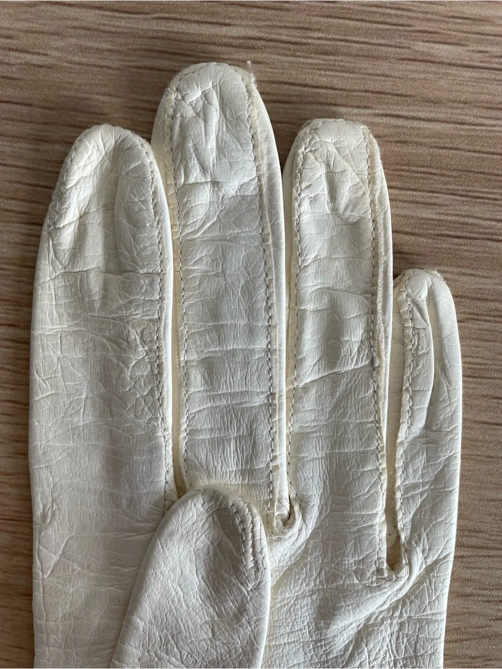 Vintage leather gloves silk lined 60s Sanger Harris cream bridal scalloped